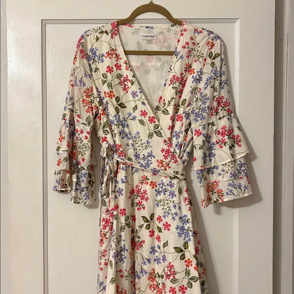 Calvin Klein Floral Patterned Fabric